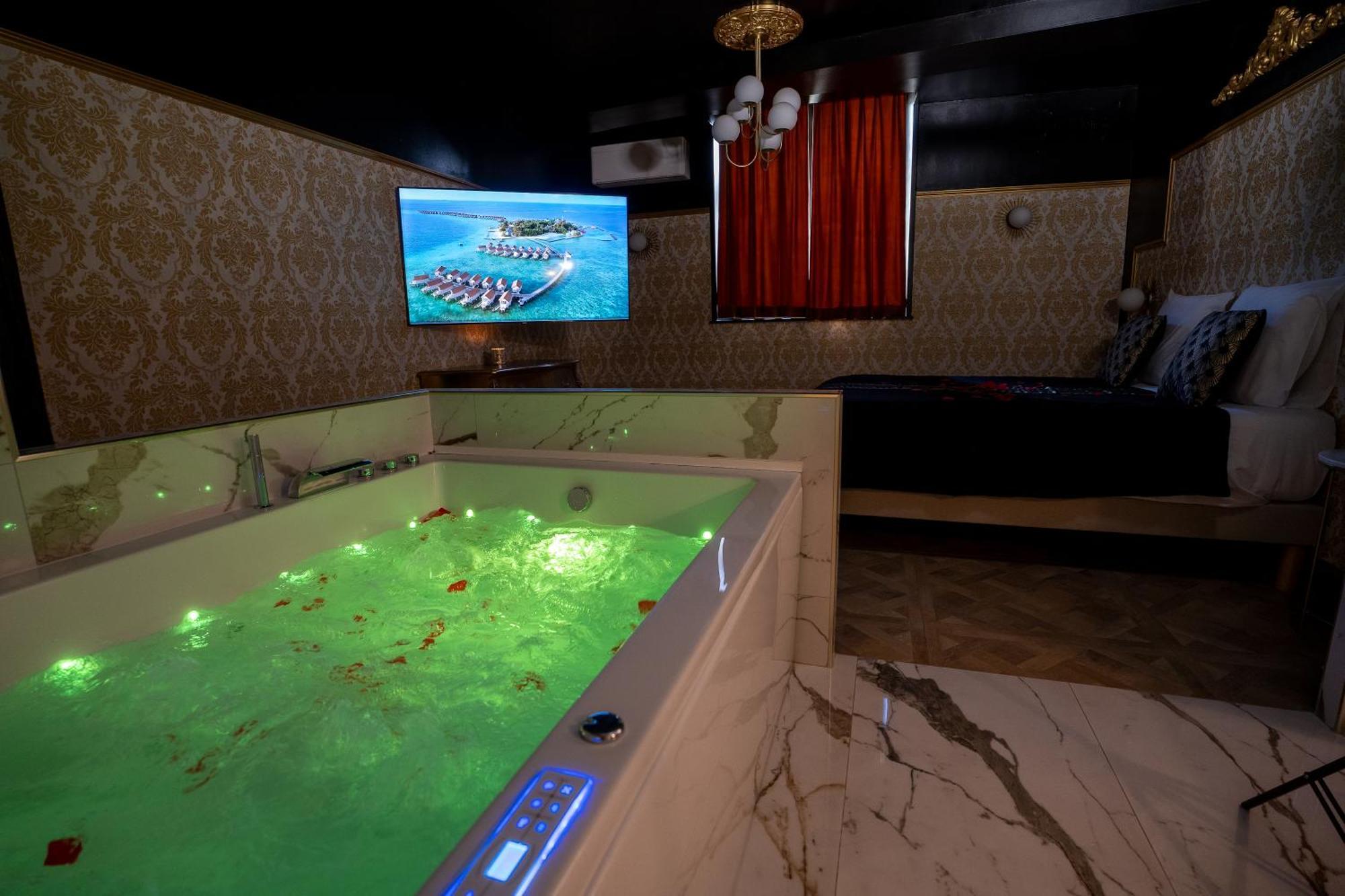 Appartement D'Exception Avec Jacuzzi 索恩河畔自由城 外观 照片